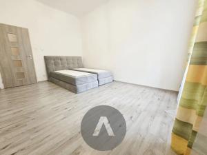 Pronájem bytu 2+1, Praha - Vršovice, Slovinská, 47 m2