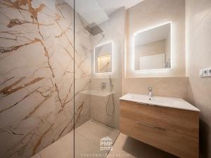 Prodej rodinného domu, Nebovidy, 359 m2