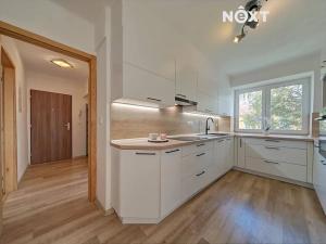 Prodej bytu 3+1, Jindřichův Hradec, Sídliště, 72 m2