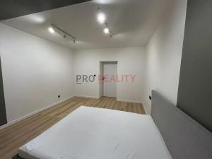 Pronájem bytu 3+kk, Ostrava, náměstí Republiky, 73 m2