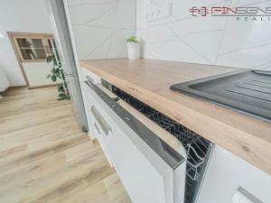 Pronájem bytu 3+kk, Praha - Záběhlice, U mlýna, 66 m2