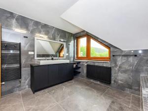 Prodej rodinného domu, Buš, 271 m2