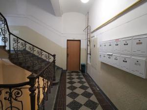 Pronájem bytu 2+1, Karlovy Vary, Pod Jelením skokem, 59 m2