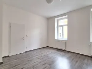 Pronájem bytu 2+kk, Praha - Holešovice, Na Maninách, 46 m2