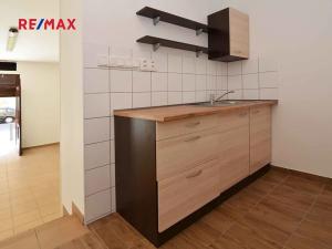 Pronájem obchodního prostoru, Praha - Bubeneč, Veletržní, 60 m2