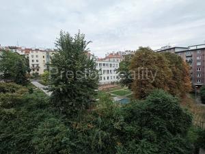 Pronájem bytu 2+kk, Praha - Vršovice, Arménská, 51 m2