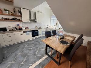 Pronájem bytu 3+kk, Hluboká nad Vltavou, Masarykova, 107 m2