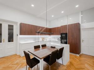 Prodej bytu 3+1, Praha - Nové Město, Soukenická, 107 m2