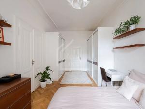 Prodej bytu 3+1, Praha - Nové Město, Soukenická, 107 m2