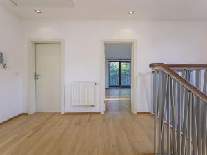 Pronájem vily, Statenice, 180 m2