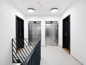 Pronájem bytu 1+kk, Praha - Prosek, Litoměřická, 35 m2