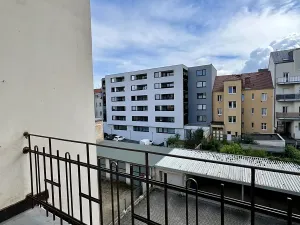 Pronájem bytu 3+kk, Plzeň, Houškova, 90 m2