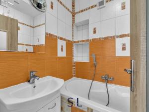 Prodej bytu 2+1, Tanvald, Okružní, 48 m2