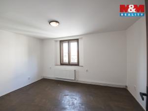 Pronájem bytu 3+1, Nechanice, Husovo nám., 98 m2