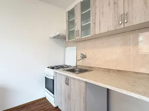 Pronájem bytu 1+1, Chomutov, Kundratická, 33 m2