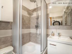 Pronájem bytu 2+1, Jihlava, Vančurova, 58 m2