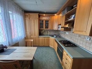 Prodej bytu 4+1, Plzeň, Břeclavská, 90 m2