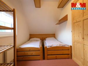 Prodej chalupy, Lipová-lázně - Horní Lipová, 175 m2