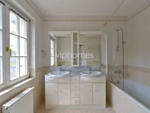 Pronájem vily, Praha - Nebušice, K vinicím, 288 m2