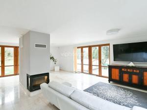 Pronájem vily, Choteč, 190 m2