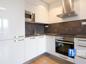 Pronájem bytu 2+kk, Praha - Hlubočepy, Geologická, 41 m2