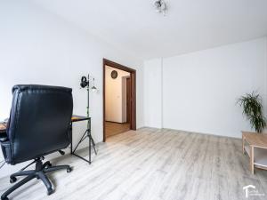 Prodej bytu 2+1, Pardubice - Zelené Předměstí, Pichlova, 52 m2