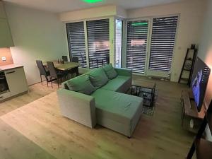 Pronájem bytu 3+kk, Liberec, Na Perštýně, 70 m2