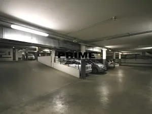 Pronájem kanceláře, Praha - Nové Město, Krakovská, 412 m2