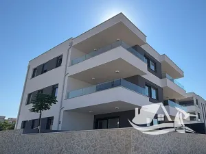 Prodej bytu 4+kk, Novalja, Chorvatsko, 78 m2