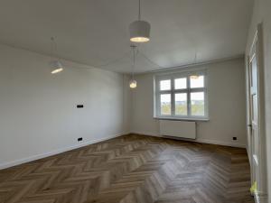 Pronájem bytu 3+kk, Praha - Libeň, Sokolovská, 93 m2