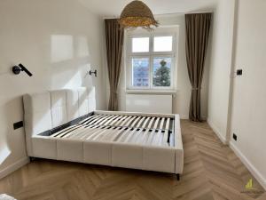 Pronájem bytu 3+kk, Praha - Libeň, Sokolovská, 93 m2