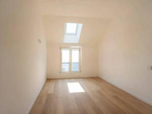 Prodej bytu 3+kk, Milán, Itálie, Via Giacomo Antonini, 90 m2