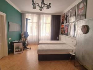 Pronájem bytu 2+1, Praha - Nové Město, Na výtoni, 85 m2