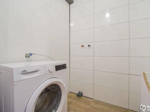 Prodej bytu 3+1, Dolany, 70 m2