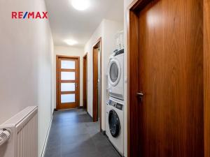 Pronájem bytu 2+kk, Praha - Holešovice, Komunardů, 68 m2