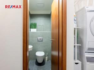 Pronájem bytu 2+kk, Praha - Holešovice, Komunardů, 68 m2