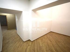 Pronájem obchodního prostoru, Praha - Malá Strana, Malostranské náměstí, 210 m2