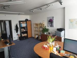 Pronájem kanceláře, Praha - Kyje, Vajgarská, 216 m2