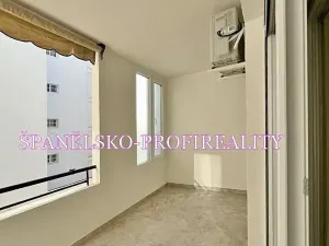 Prodej bytu 3+kk, Torrevieja, Španělsko, Calle Concordia, 85 m2