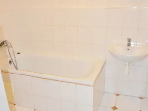 Pronájem bytu 2+1, Praha - Holešovice, Jateční, 55 m2