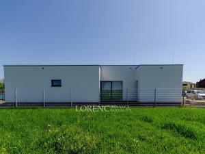 Prodej pozemku, Praha - Kbely, Ponikelská, 707 m2