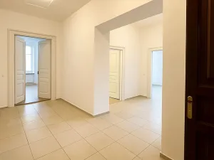 Pronájem bytu 3+1, Praha, 145 m2