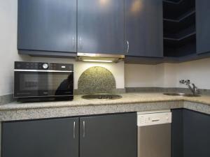 Pronájem bytu 3+1, Praha - Malá Strana, Hroznová, 73 m2