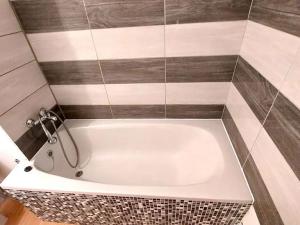 Pronájem bytu 3+1, Bílina, Sídliště Za Chlumem, 81 m2