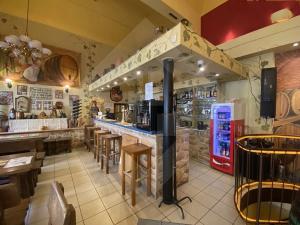 Pronájem restaurace, Praha, Husitská, 90 m2