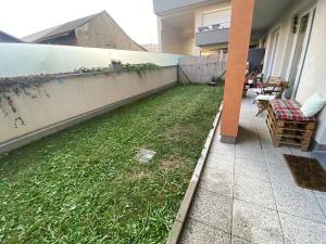 Pronájem bytu 2+kk, Praha - Vršovice, Petrohradská, 118 m2