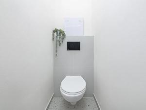 Prodej bytu 3+kk, Praha - Troja, Lublinská, 69 m2