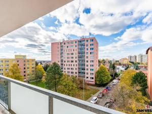 Prodej bytu 3+1, Praha - Horní Počernice, Lhotská, 73 m2