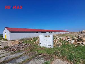 Pronájem výrobních prostor, Dolní Chvatliny, 3690 m2