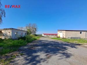 Pronájem skladu, Dolní Chvatliny, 3690 m2